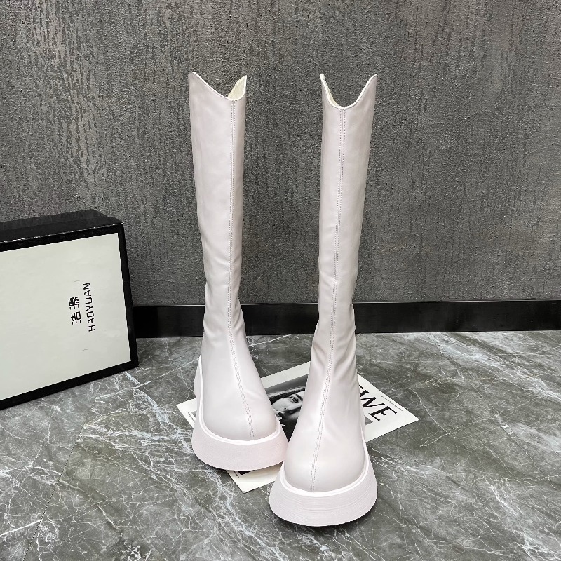 Women'S Accessories Trends 2025 - Damskie Nowe Proste Botki na Platformie