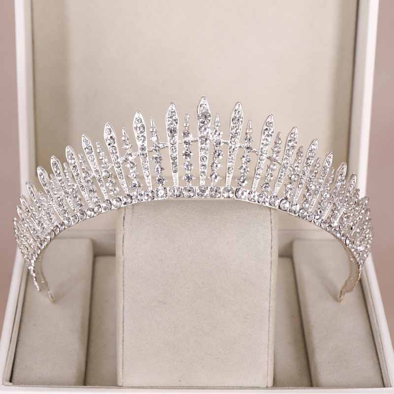 Women'S Wedding Accessories - Elegancka korona ślubna, ozdobne akcesoria do