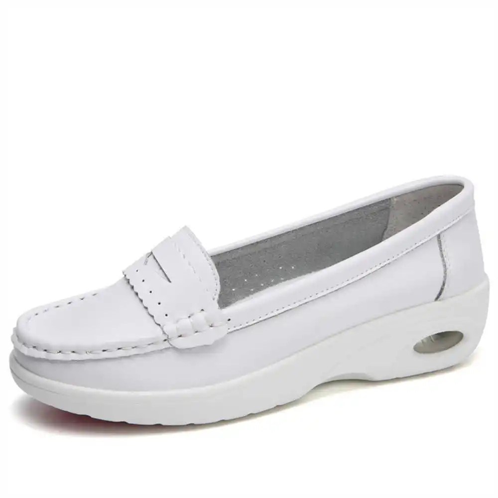 Białe buty sportowe z grubą po – Women Accessories Brand Name Ideas recenzja i cena