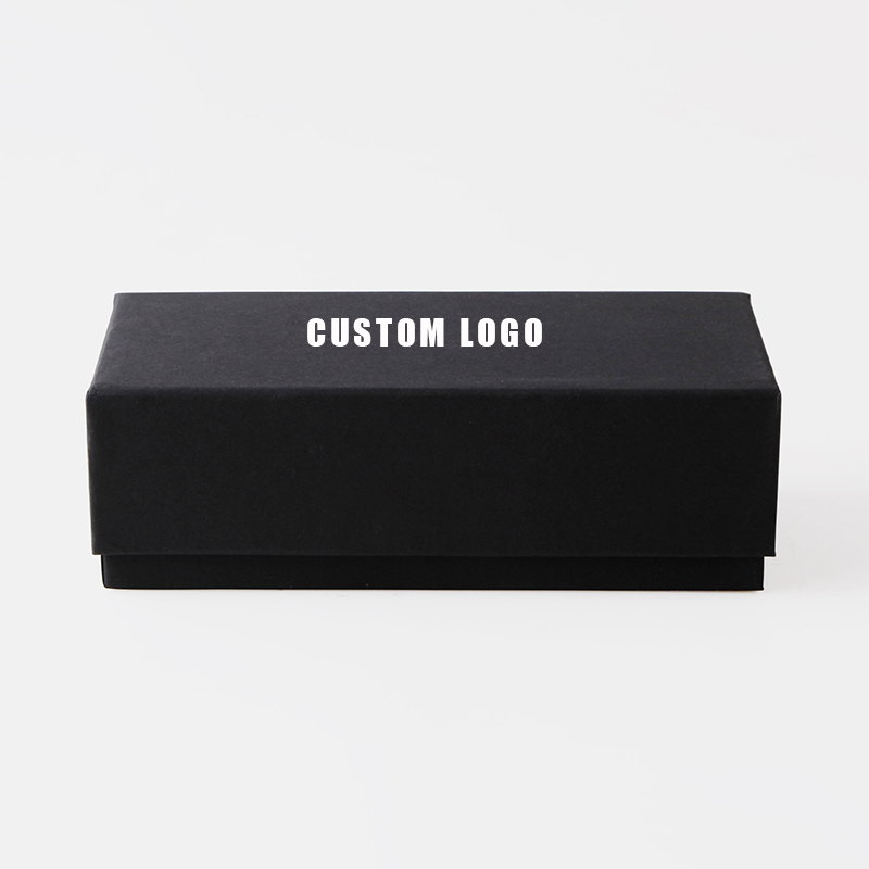 WHO CUTIE 2025 czarne etui na  – Women Accessories Logo Design recenzja i cena