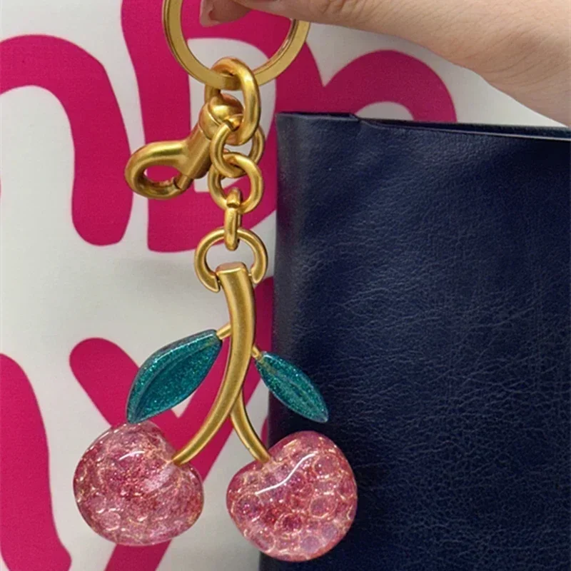 Breloczek Modny Wiśnia Letnie  – Women'S Accessories Coach recenzja i cena